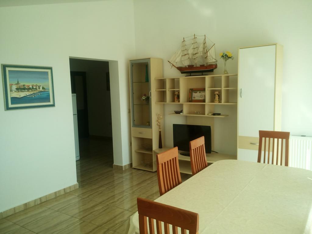 Apartmani Kapitanovic Biograd Na Moru Exteriör bild